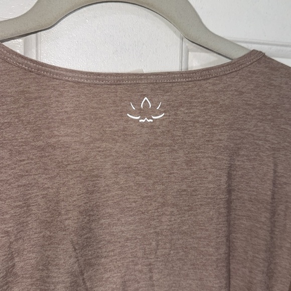 New Beyond Yoga Featherweight Daydreamer Pullover size Medium in Birch Heather - Picture 9 of 9